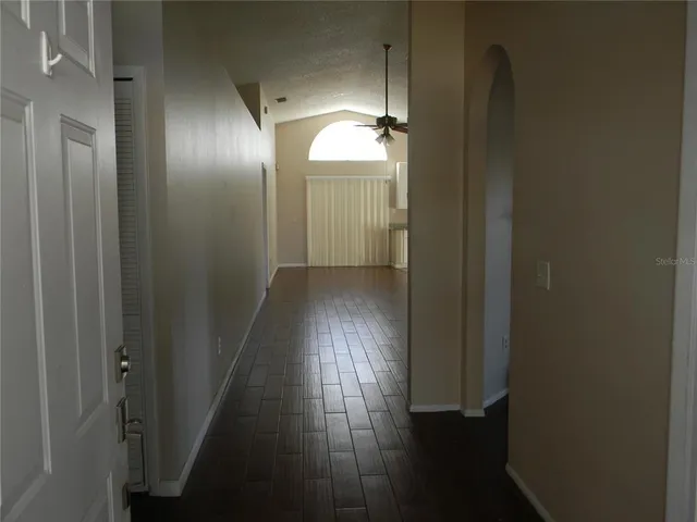 $2,400 | 150 Abbey Hollow Drive, Apopka, FL 32712