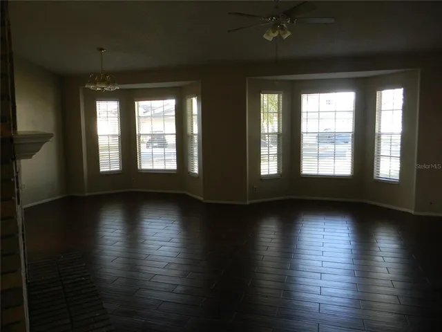 $2,400 | 150 Abbey Hollow Drive, Apopka, FL 32712