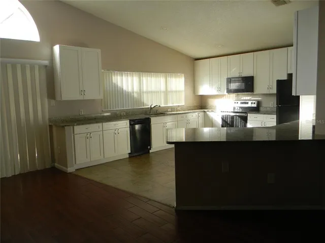 $2,400 | 150 Abbey Hollow Drive, Apopka, FL 32712