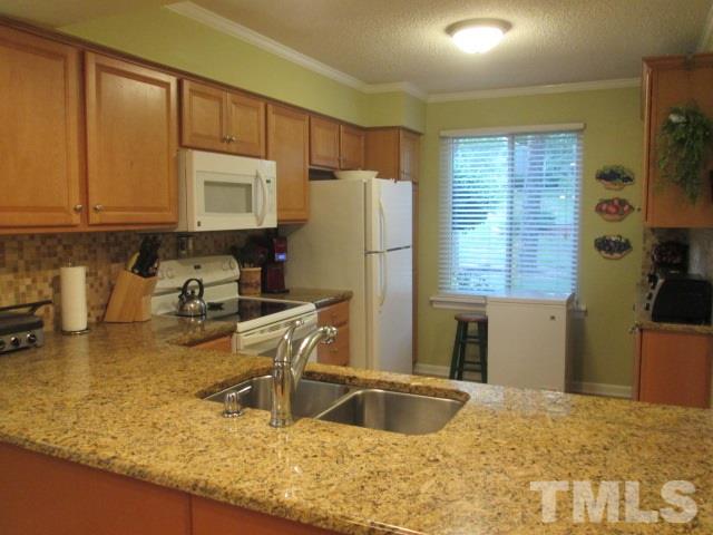 5821 Branchwood Road Raleigh, NC 27609 - Photo 7 of 25