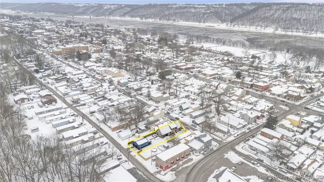 $329,000 | 770 West 3rd Street, Madison, IN 47250