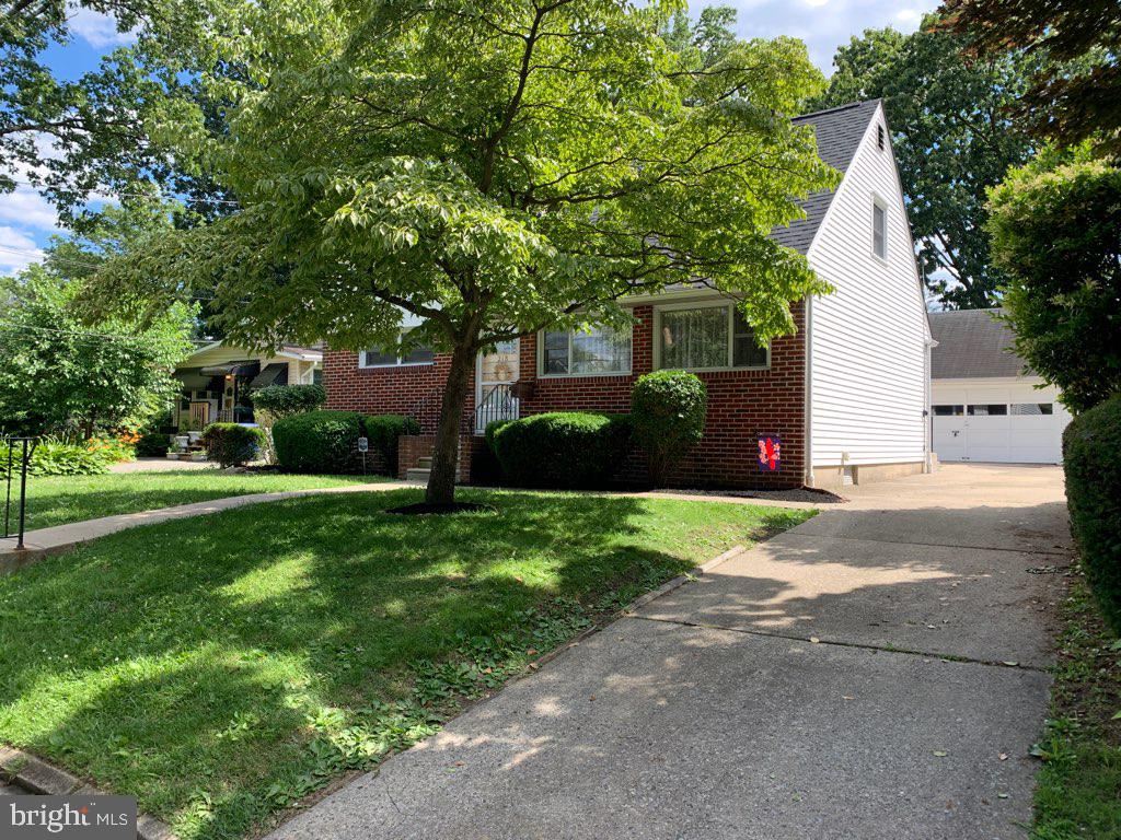 218 South Maple Avenue Maple Shade, NJ 08052 - Photo 2 of 29 Gallery Image 2
