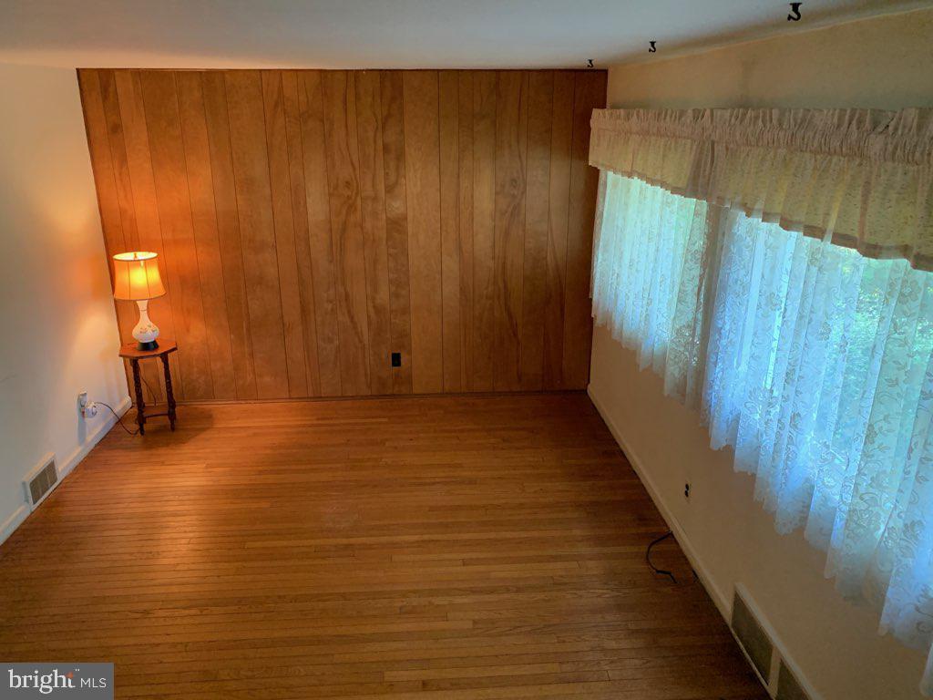 218 South Maple Avenue Maple Shade, NJ 08052 - Photo 20 of 29 Gallery Image 20