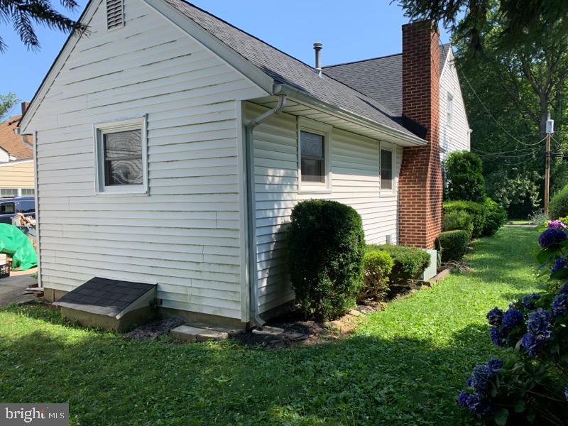 218 South Maple Avenue Maple Shade, NJ 08052 - Photo 4 of 29 Gallery Image 4