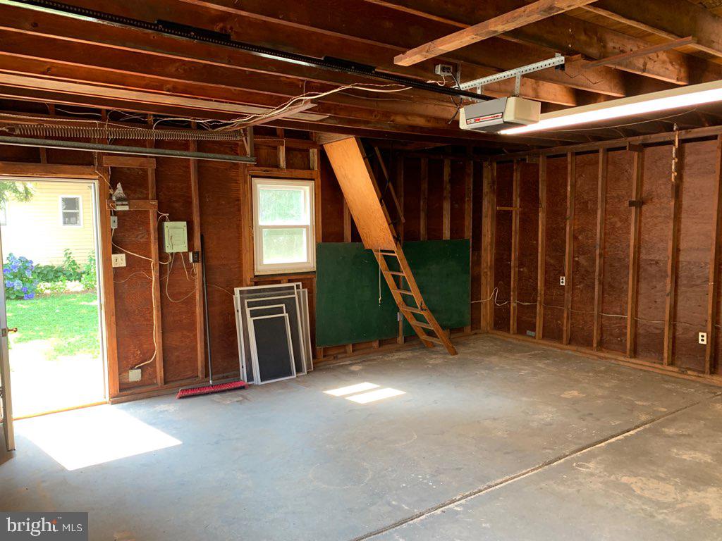 218 South Maple Avenue Maple Shade, NJ 08052 - Photo 9 of 29 Gallery Image 9