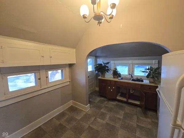 $120,000 | 104 East North Street, Greenfield, IN 46140
