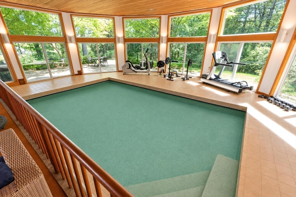 389 River Road Carlisle, MA 01741 - Photo 16 of 39