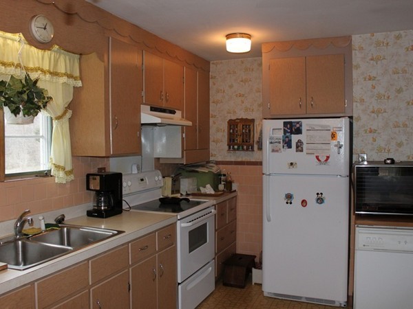 48 High Street Westborough, MA 01581 - Photo 6 of 18