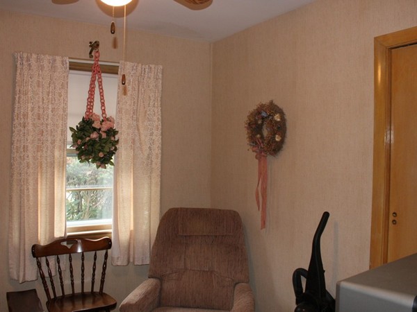 48 High Street Westborough, MA 01581 - Photo 10 of 18