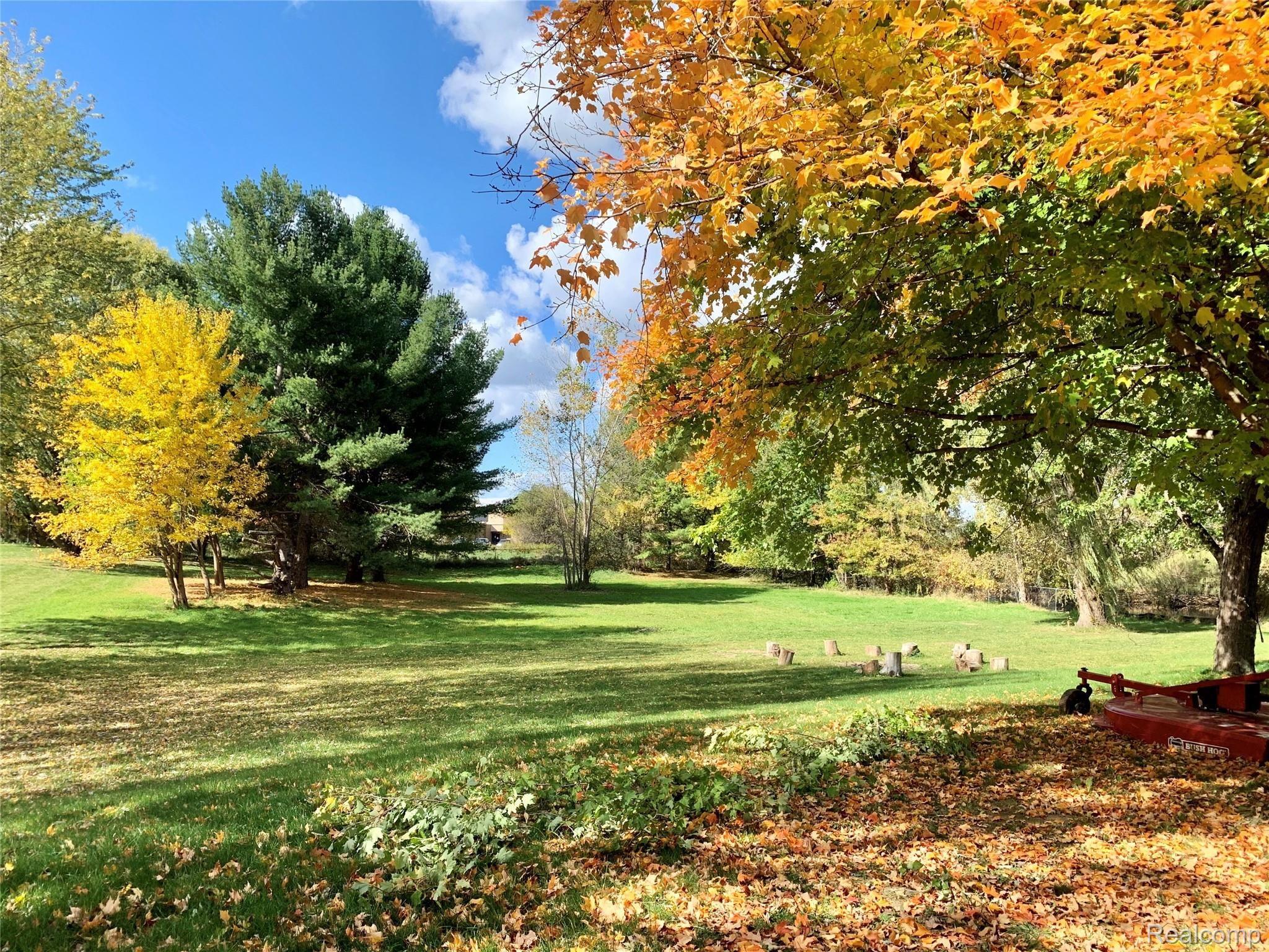 1155 North Oak Road Davison, MI 48423 - Photo 19 of 19 2 backyard.jpg