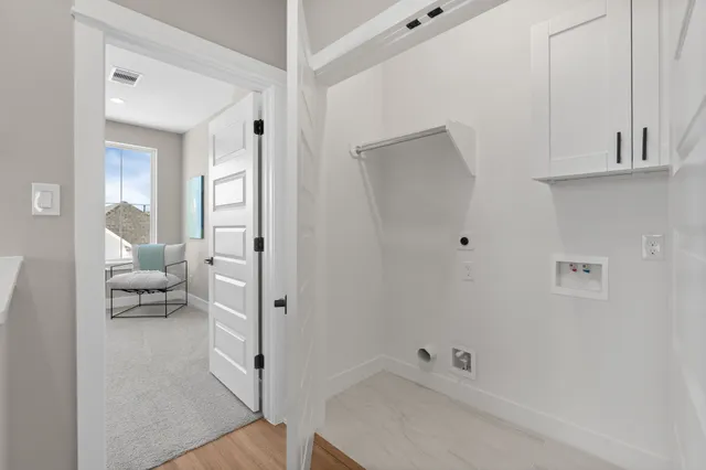 $369,900 | 5836 Highland Sun Lane, Houston, TX 77091