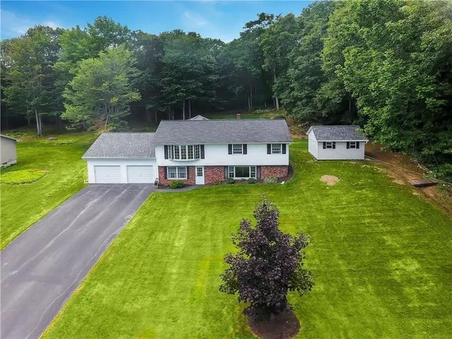 $375,000 | 23 Tilbury Park, Gardiner, ME 04345