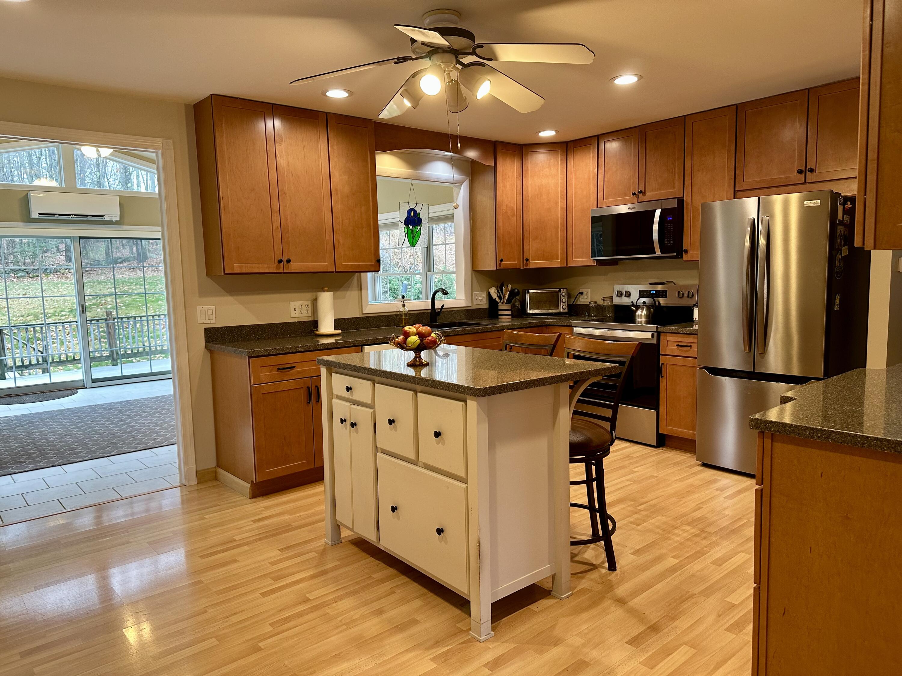 23 Tilbury Park Gardiner, ME 04345 - Photo 3 of 26 IMG_8285