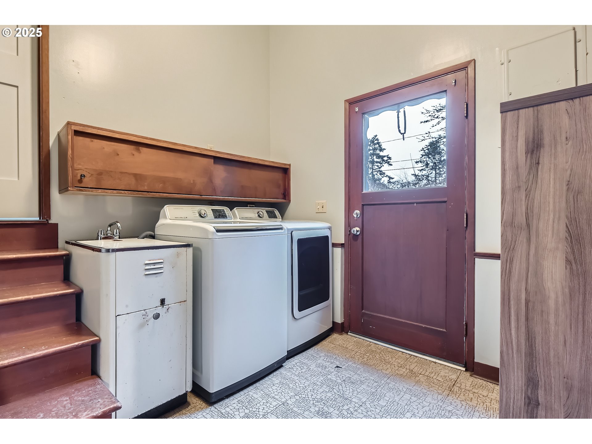 5417 Southwest Garden Home Road Portland, OR 97219 - Photo 25 of 48 Gallery Image 25