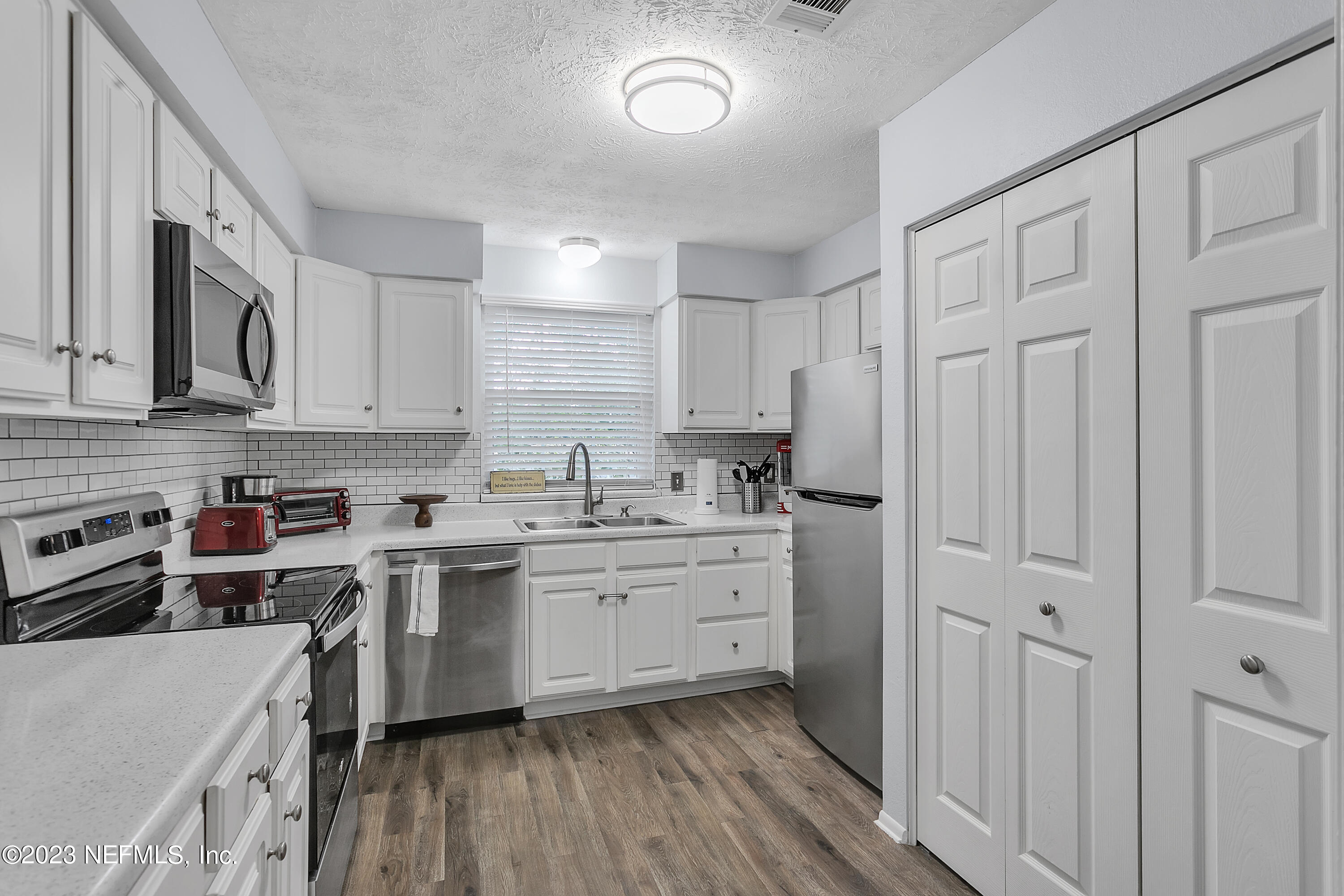 4915 Baymeadows Road, Unit 4D Jacksonville, FL 32217 - Photo 13 of 15 08_IMG_0961