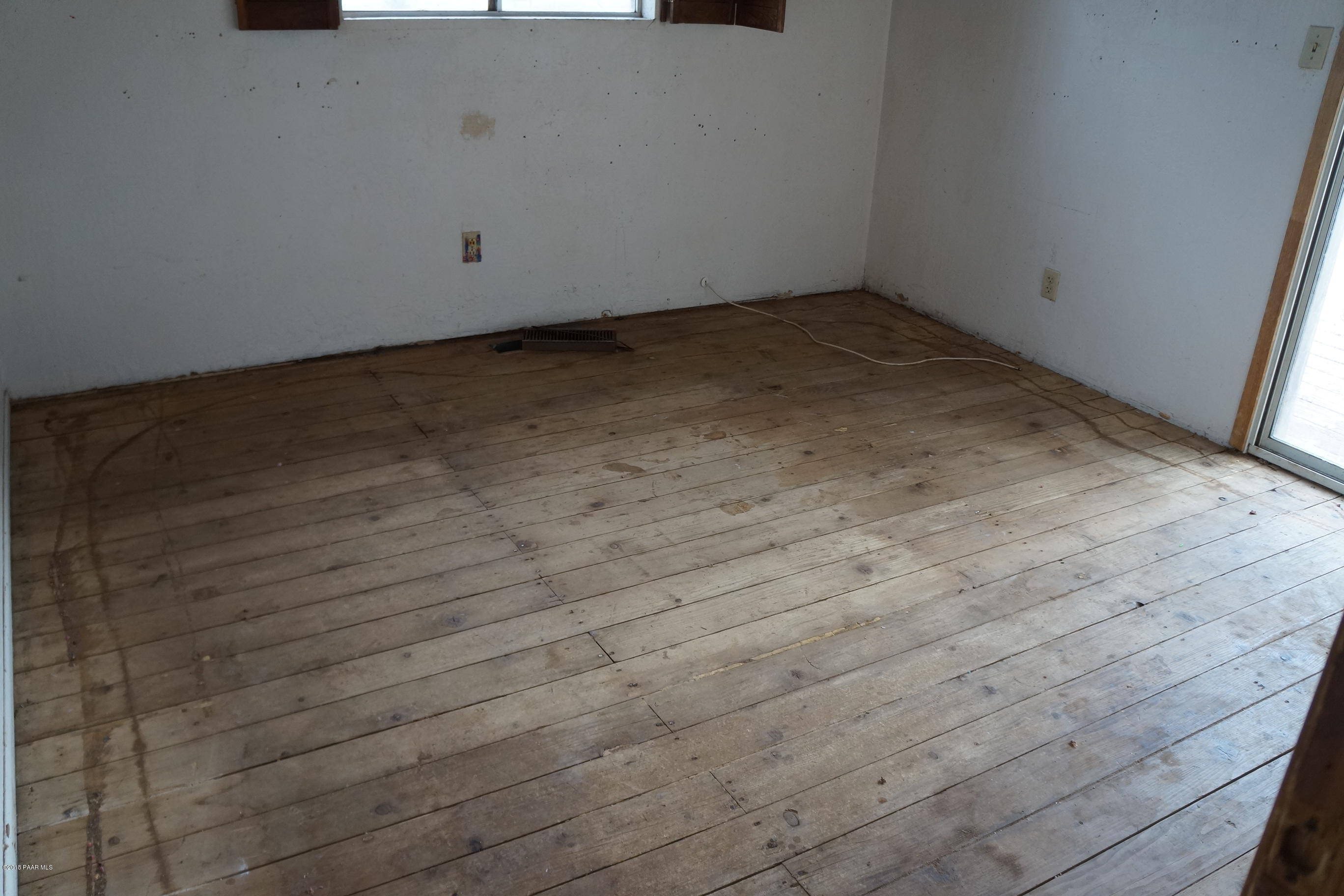600 Ranch House Road Paulden, AZ 86334 - Photo 10 of 15 a view of a room