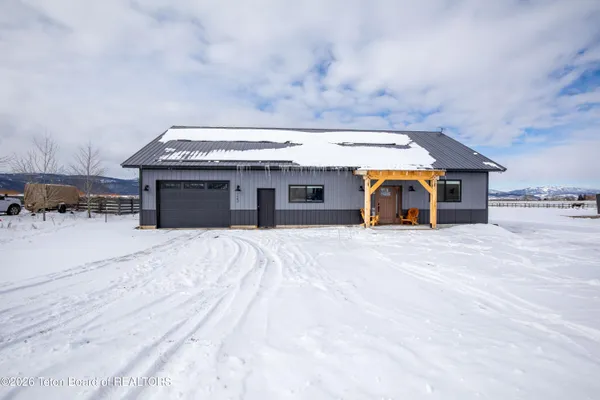$650,000 | 123 East Cir Drive, Thayne, WY 83127