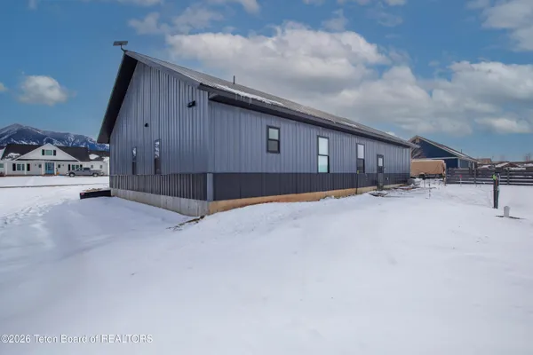 $650,000 | 123 East Cir Drive, Thayne, WY 83127