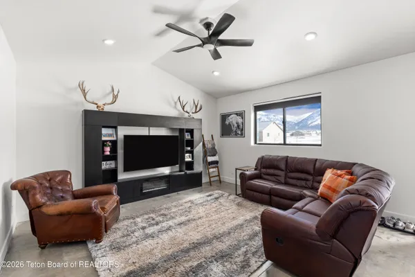 $650,000 | 123 East Cir Drive, Thayne, WY 83127