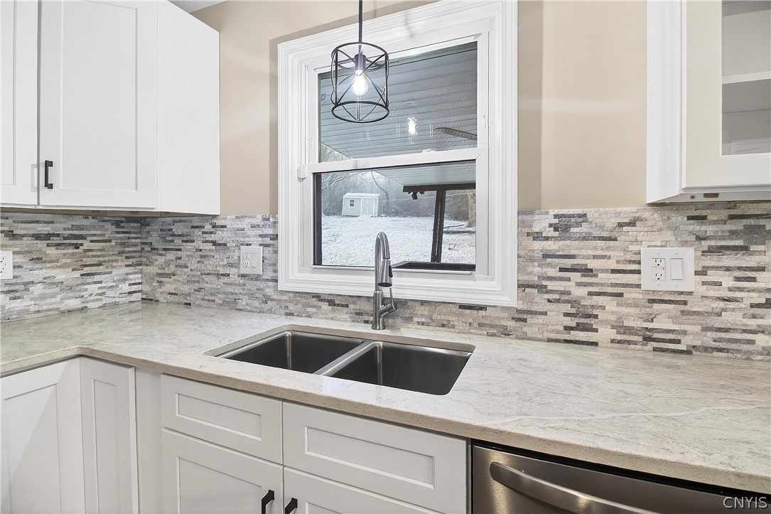 9961 Morgan Road Marcy, NY 13403 - Photo 4 of 30