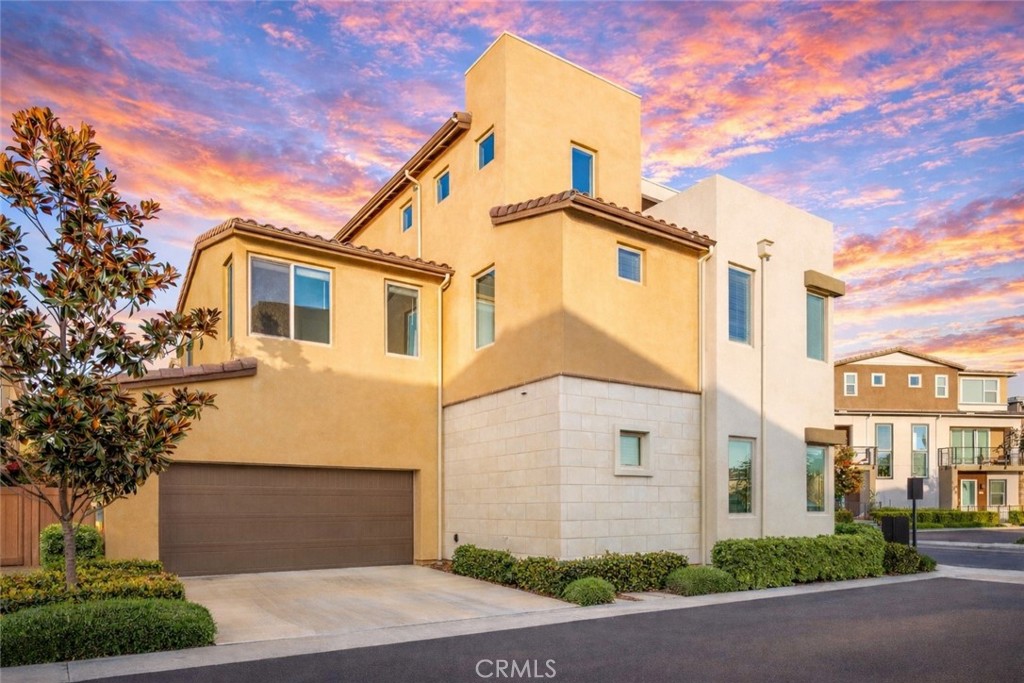 Detached home on desirable corner lot