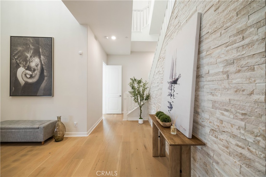 133 Denali Lake Forest, CA 92630 - Photo 5 of 50