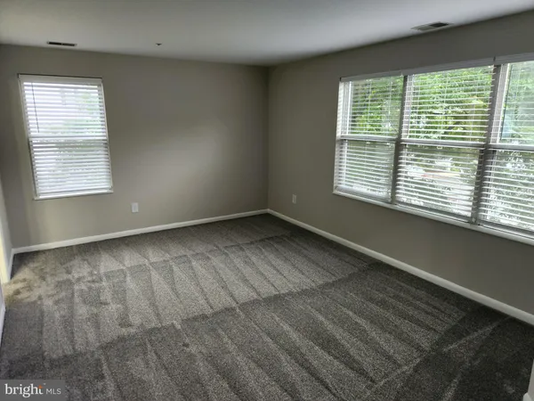 $2,100 | 10 Hearthstone Court, Unit H, Annapolis, MD 21403