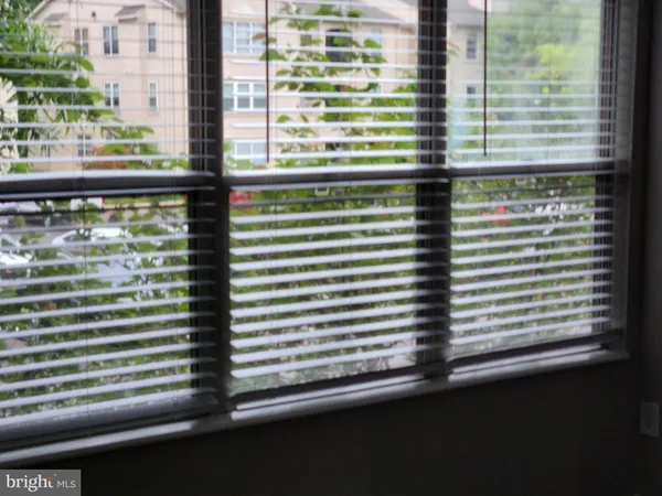$2,100 | 10 Hearthstone Court, Unit H, Annapolis, MD 21403