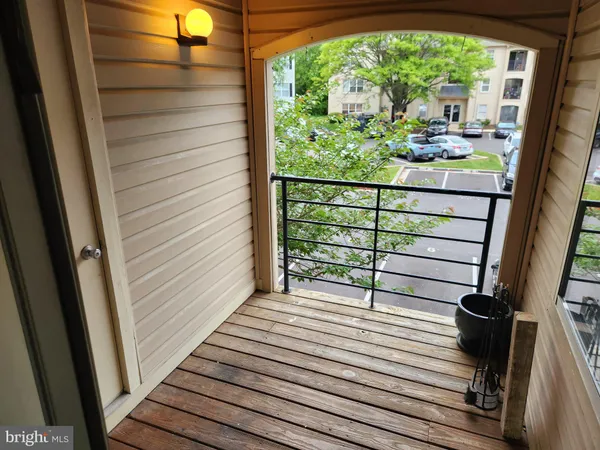 $2,100 | 10 Hearthstone Court, Unit H, Annapolis, MD 21403