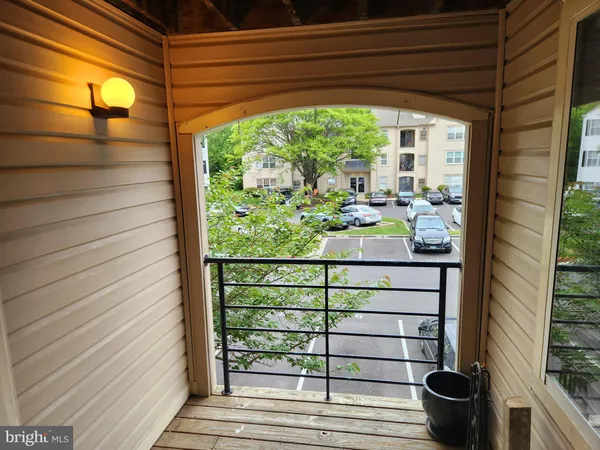 $2,100 | 10 Hearthstone Court, Unit H, Annapolis, MD 21403