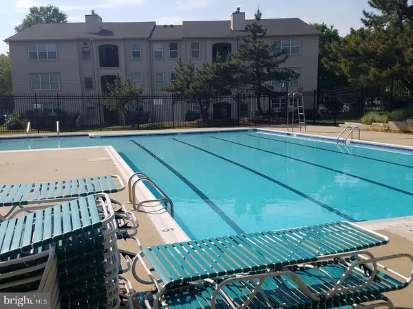 $2,100 | 10 Hearthstone Court, Unit H, Annapolis, MD 21403