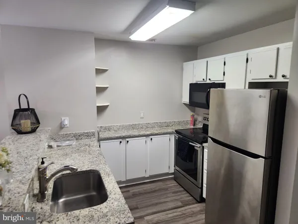 $2,100 | 10 Hearthstone Court, Unit H, Annapolis, MD 21403