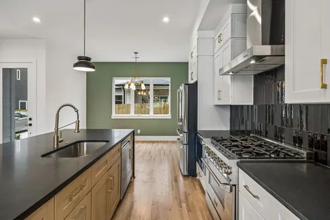 $869,900 | 1621 B Northview Avenue, Nashville, TN 37216