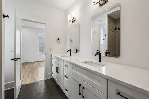 $869,900 | 1621 B Northview Avenue, Nashville, TN 37216