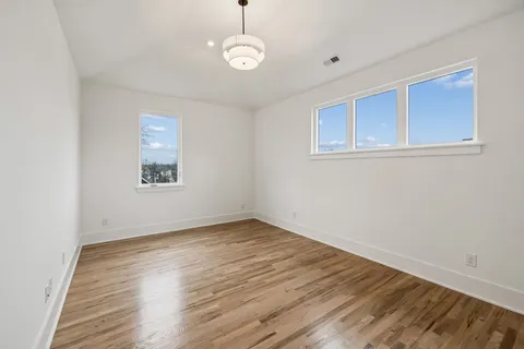 $869,900 | 1621 B Northview Avenue, Nashville, TN 37216