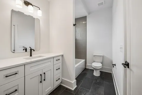 $869,900 | 1621 B Northview Avenue, Nashville, TN 37216