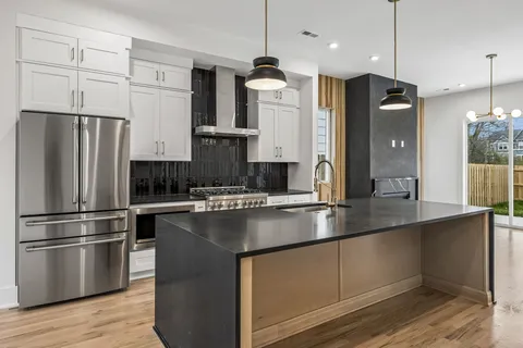 $869,900 | 1621 B Northview Avenue, Nashville, TN 37216