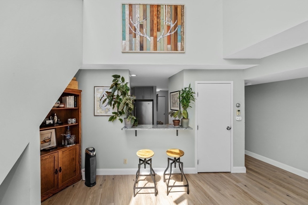 348 Rantoul Street, Unit 305 Beverly, MA 01915 - Photo 3 of 25 Gallery Image 3
