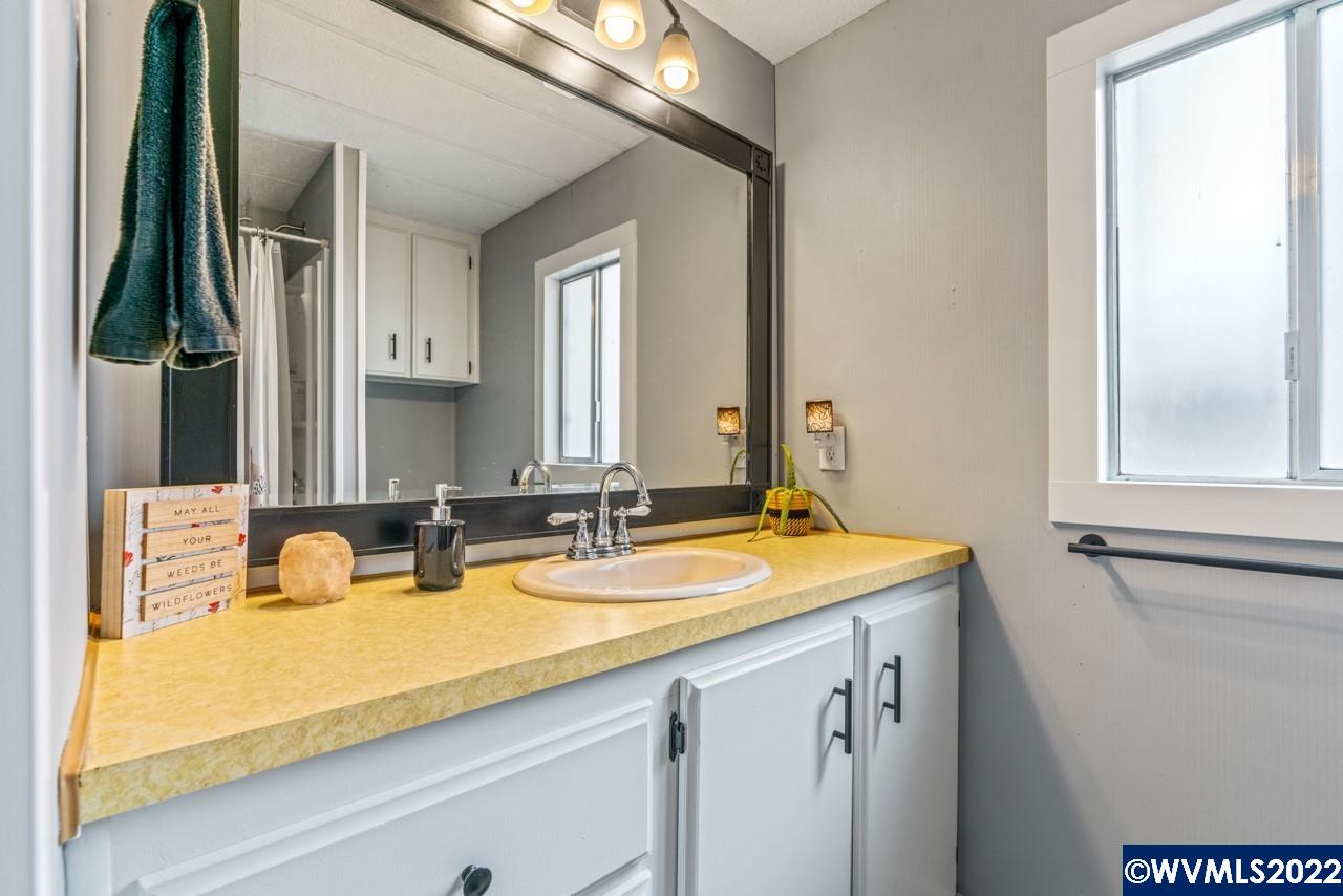 9195 Portland Road Northeast, Unit 37 Salem, OR 97305 - Photo 12 of 15
