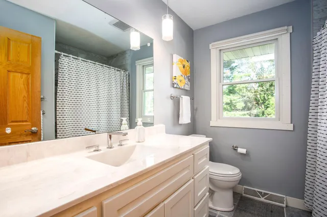 $400,000 | 317 North Cudd Avenue, River Falls, WI 54022