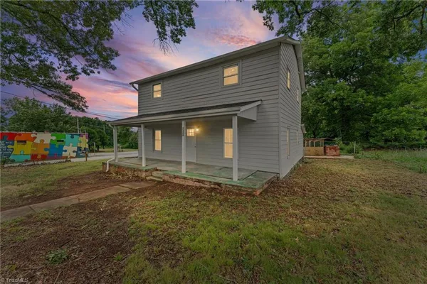 $210,000 | 1220 South Elm Street, High Point, NC 27260