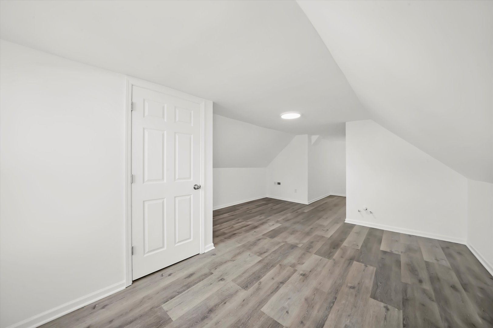 2510 North Linder Avenue Chicago, IL 60639 - Photo 12 of 30 a view of a room with wooden floor