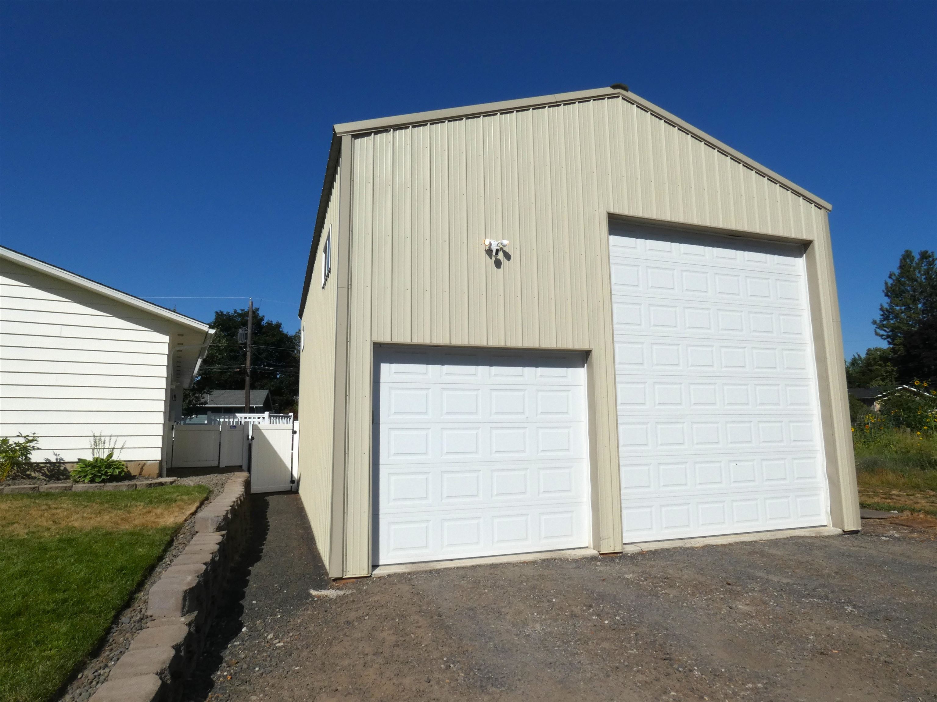 1418 6th Street Cheney, WA 99004 - Photo 3 of 41 Gallery Image 3