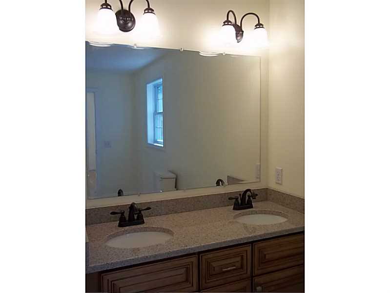 95 Benjamin Street Pawtucket, RI 02861 - Photo 14 of 22 Bathroom.