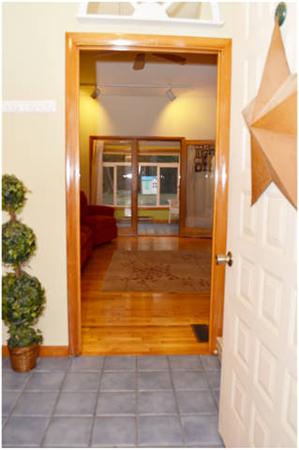 2867 Providence Road Northbridge, MA 01534 - Photo 4 of 18 Gallery Image 4