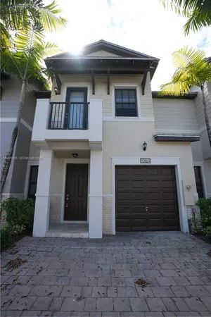 $4,400 | 10468 Northwest 61 Ln., Doral, FL 33178