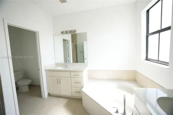 $4,400 | 10468 Northwest 61 Ln., Doral, FL 33178