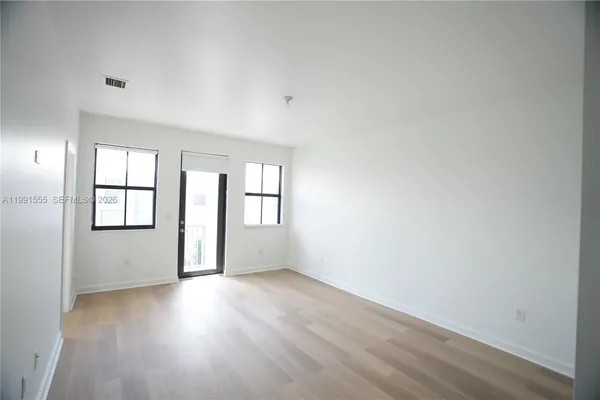 $4,400 | 10468 Northwest 61 Ln., Doral, FL 33178