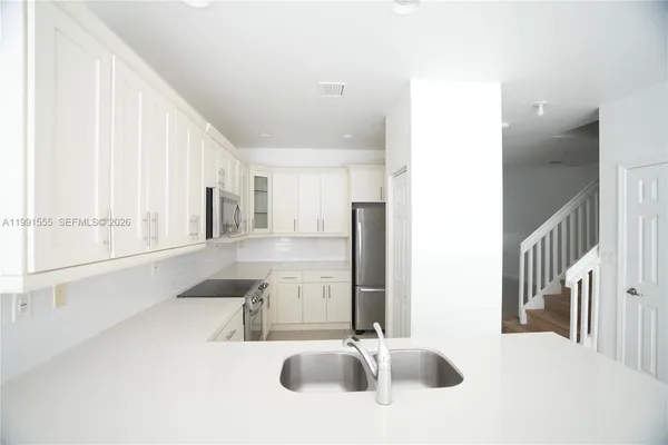 $4,400 | 10468 Northwest 61 Ln., Doral, FL 33178