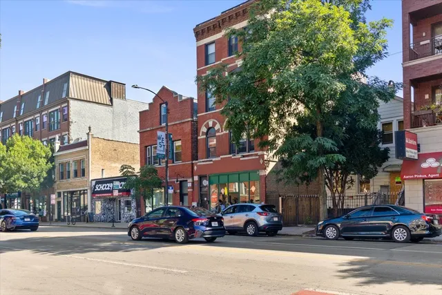 $525,000 | 1921 West Chicago Avenue, Chicago, IL 60622
